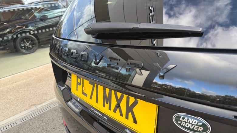 Land Rover Discovery Sport 1.5 P300e R-Dynamic SE 5dr Auto [5 Seat] Station Wagon